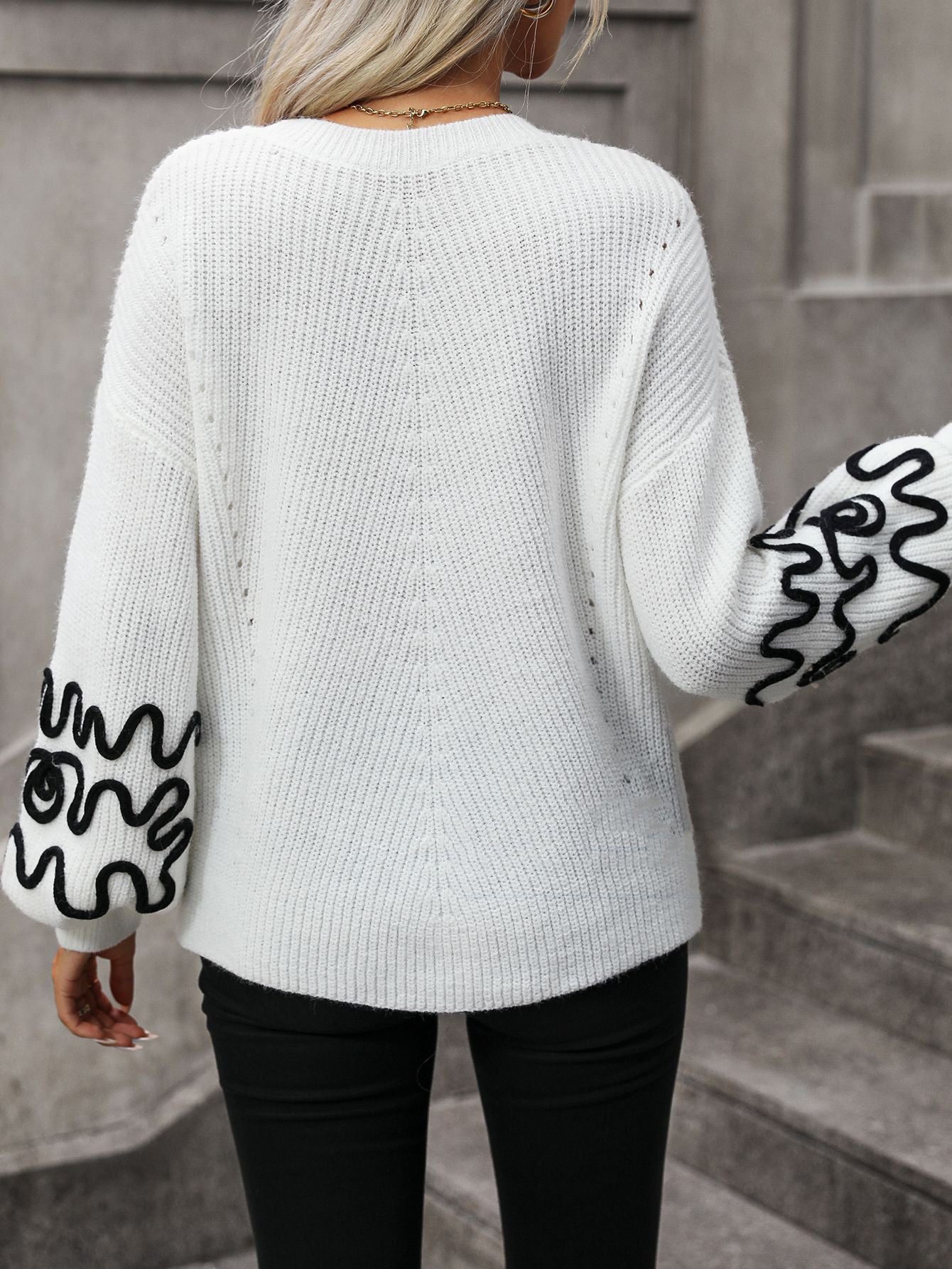 Women's Solid Color Pattern Fashionable Knitted Sweater Women